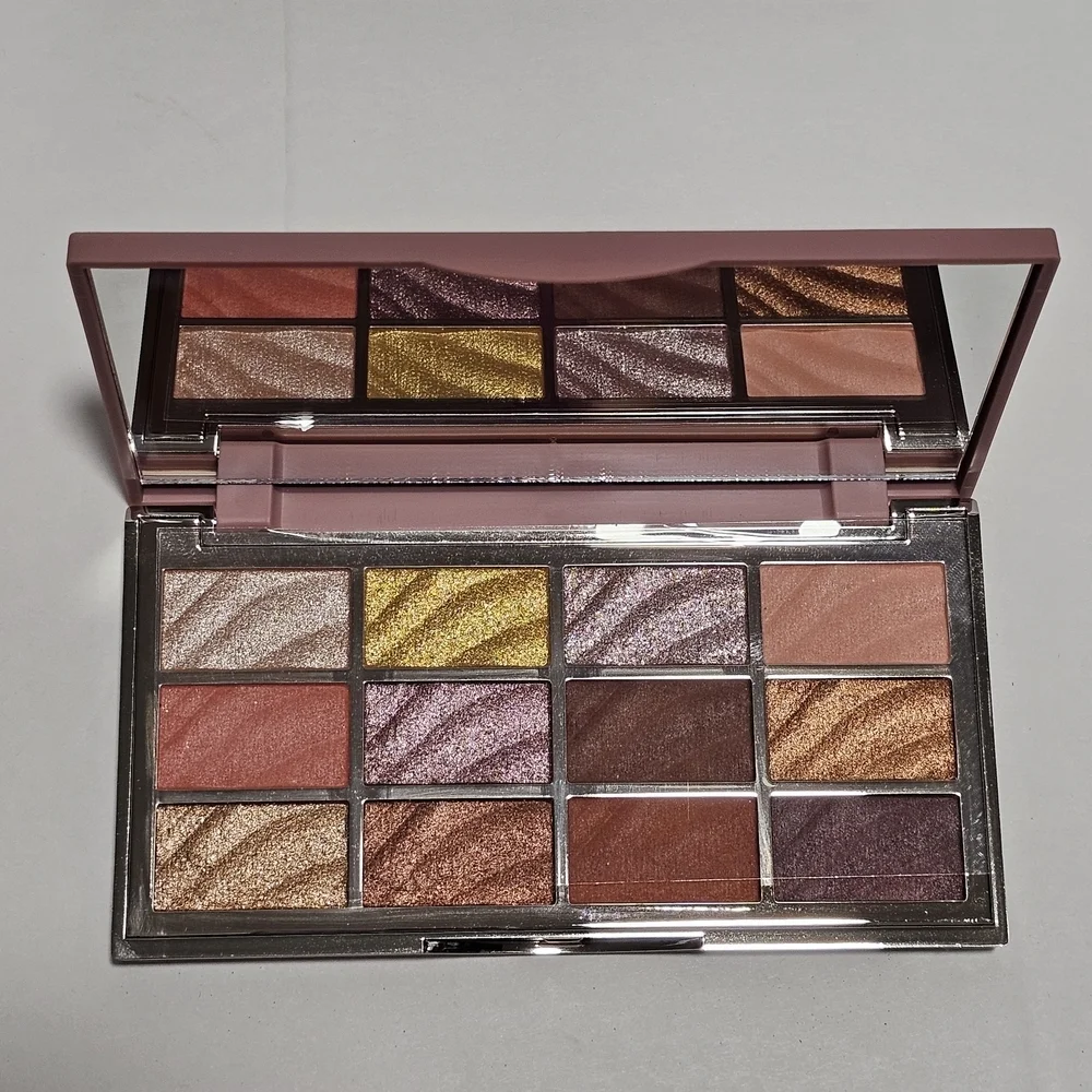 NEW Ciate London The Velvet Palette